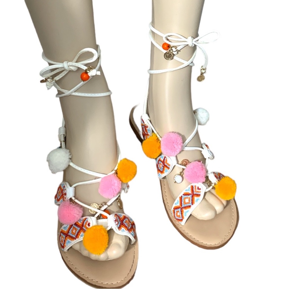 JUSTFAB  Gorgeous white Beaded Embellished with Pompoms Gladiator Sandals Size 8